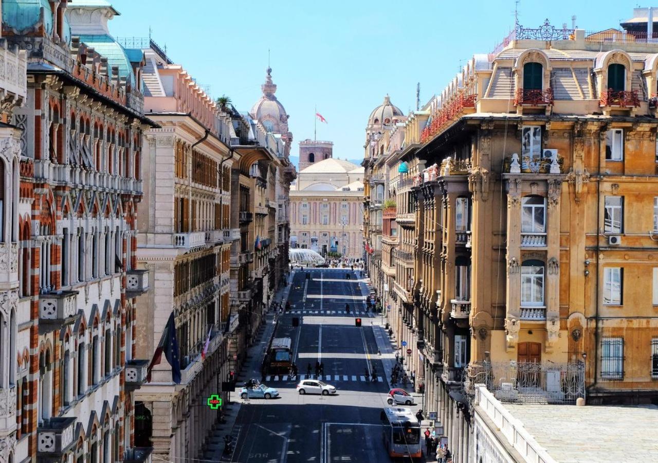 La Superba - Parcheggio Gratis Nel Cuore Di Genova Luaran gambar